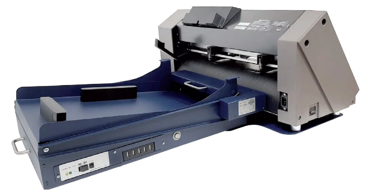 Skandacor DURApro OmniCut 350 Digital Sheet-Fed Cutter